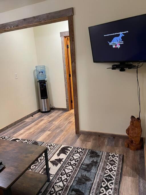 Parkway Yellowstone Guest House Apartment #3 Gardiner Extérieur photo